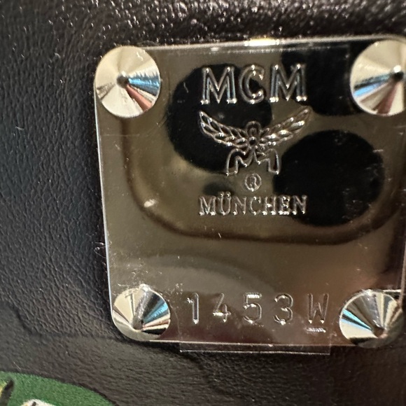 MCM Stark Psychedelic Rabbit Backpack - Picture 14 of 14